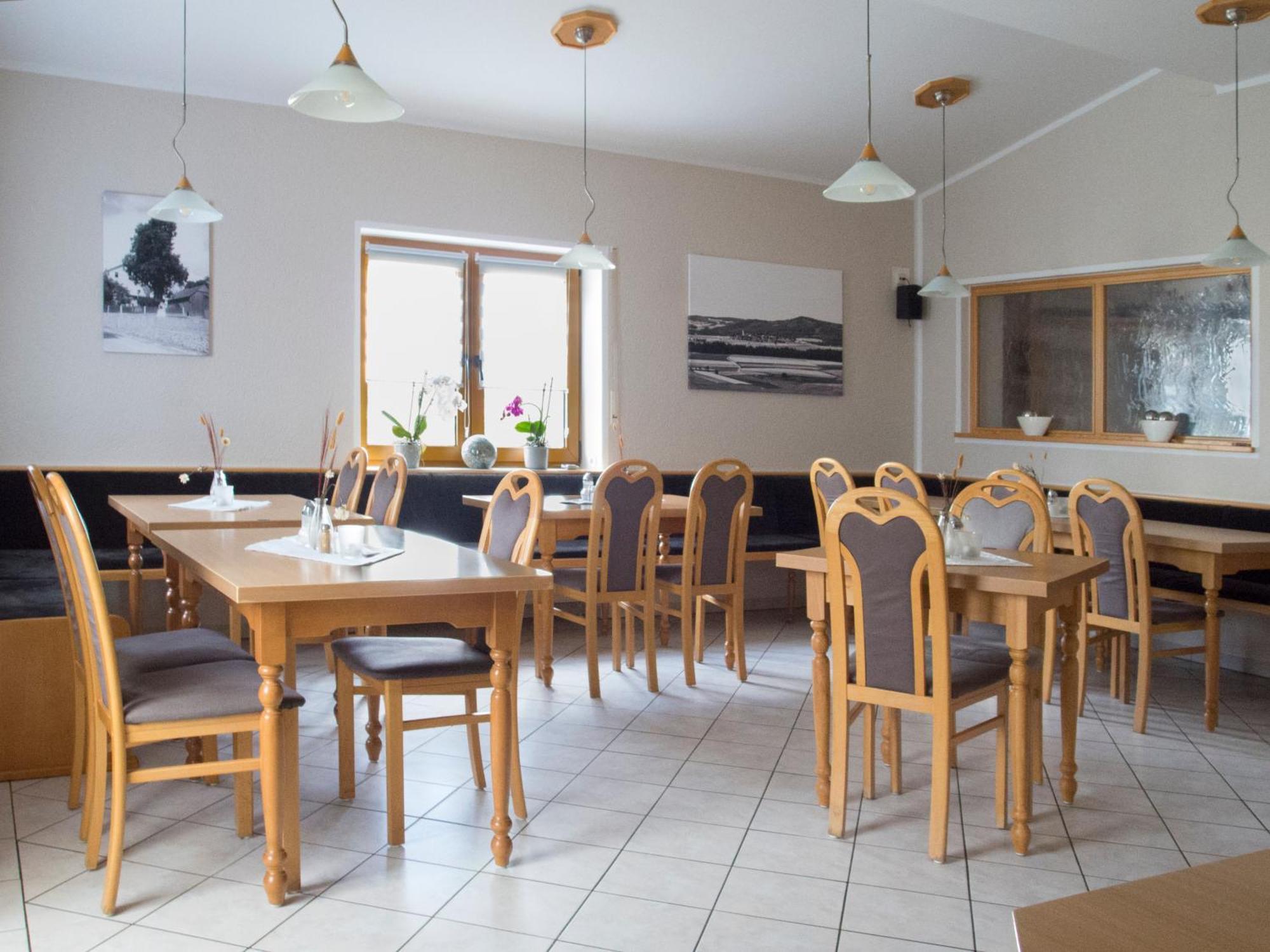 Landgasthof Benjamin Treffelstein Bagian luar foto